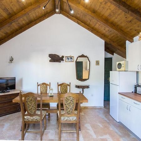 Holiday House Macic Vis Bagian luar foto